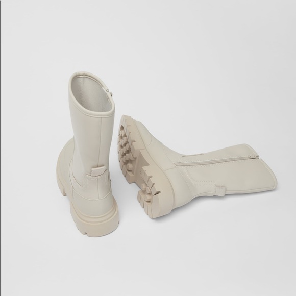 NWT Zara Size 1 little girl rubberized boots - Picture 2 of 5